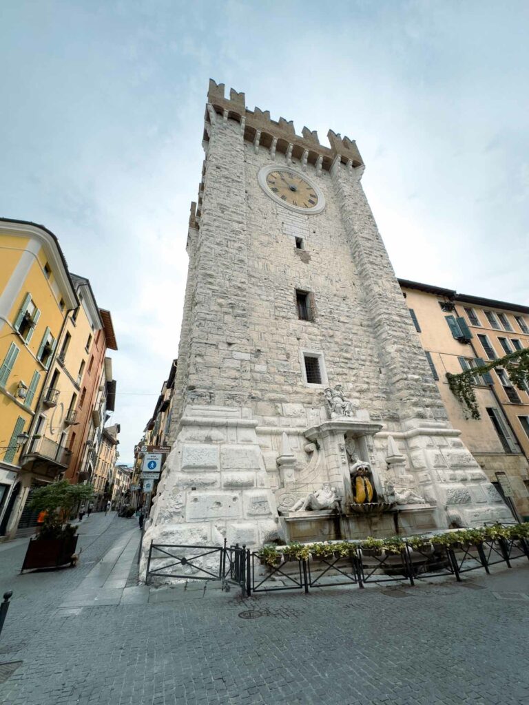 La Torre della Pallata da sotto