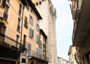 La Torre della Pallata vista da Corso Mameli